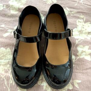 Woman’s Torrid Mary Jane Shoes Size 8W